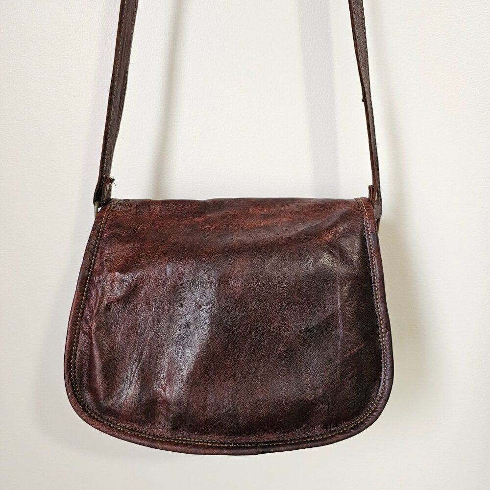 EUC VINTAGE GENUINE LEATHER DEEP BRICK RED SADDLE STYLE SLING BAG SMALL - Picture 2 of 16